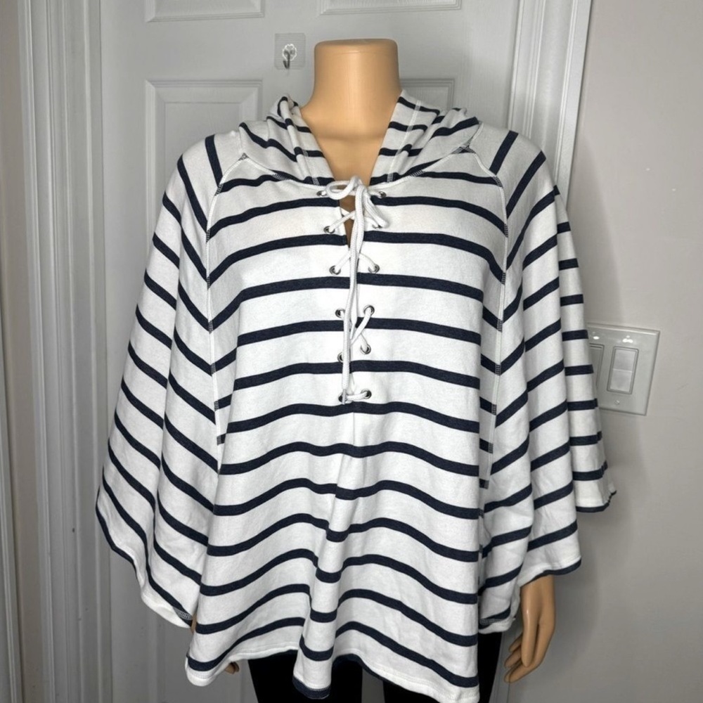 Victorias Secret Supermodel Essentials Lace Up Poncho Hoodie Sweatshirt SzXL